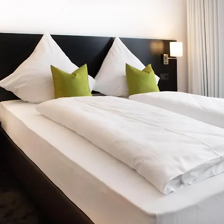 Gag By Wmm Hotel *